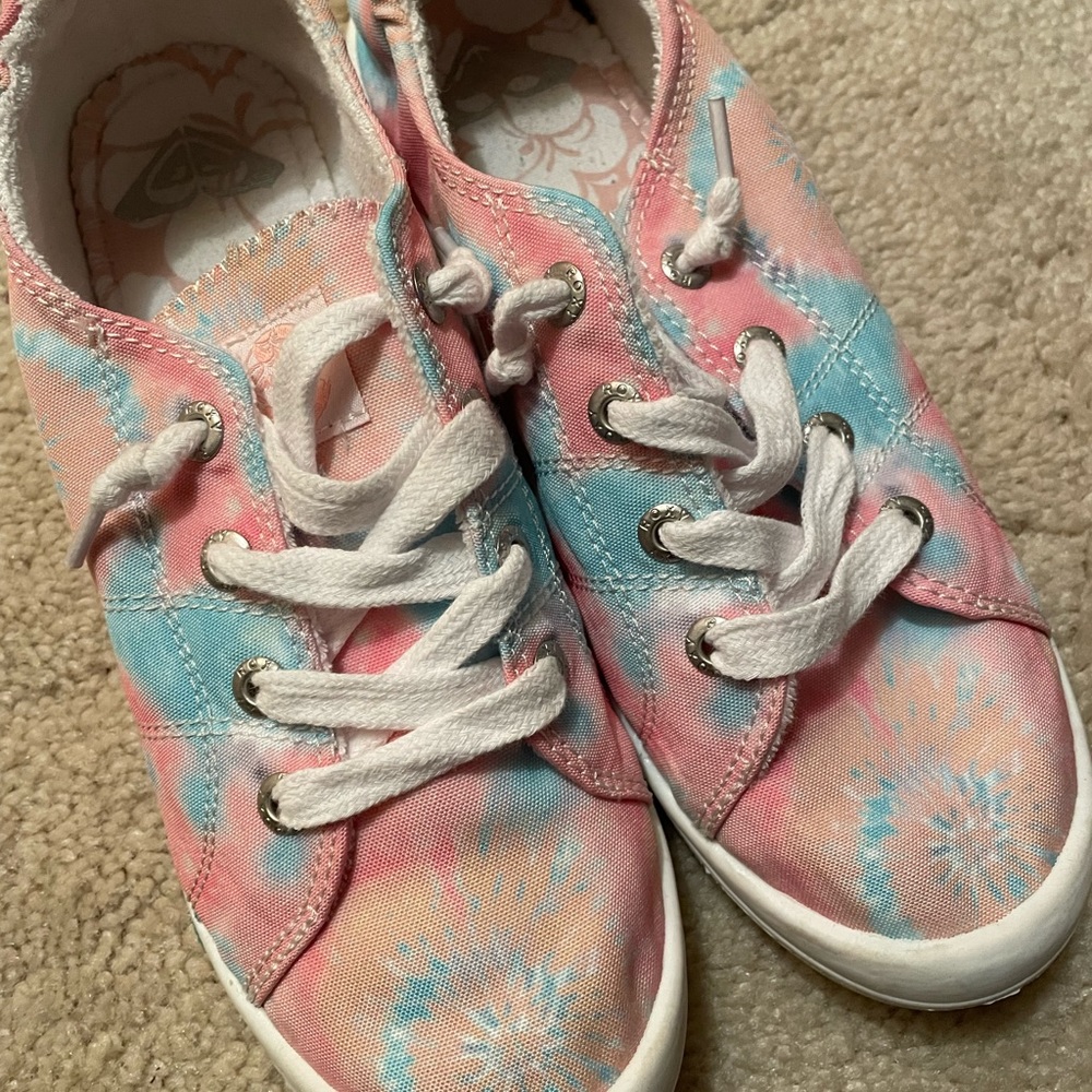 Roxy sneakers! Perfect condition